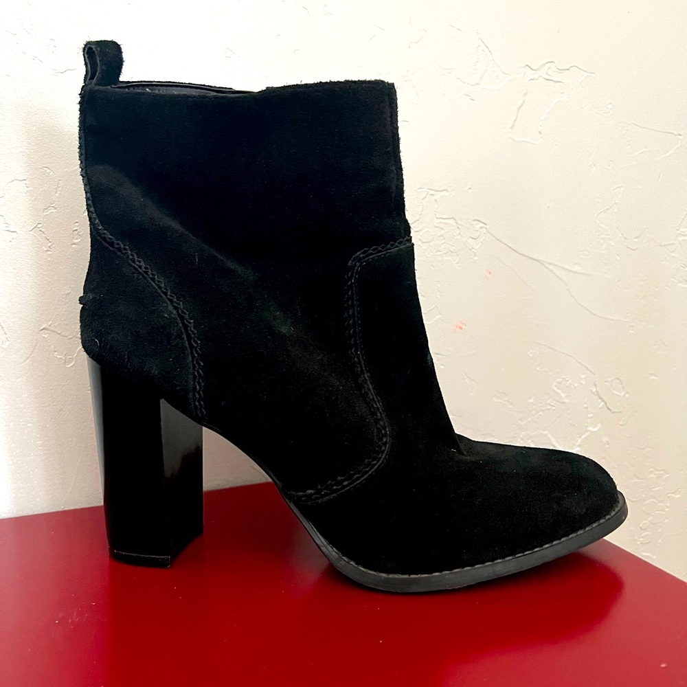 Nine West Black Suede Boot